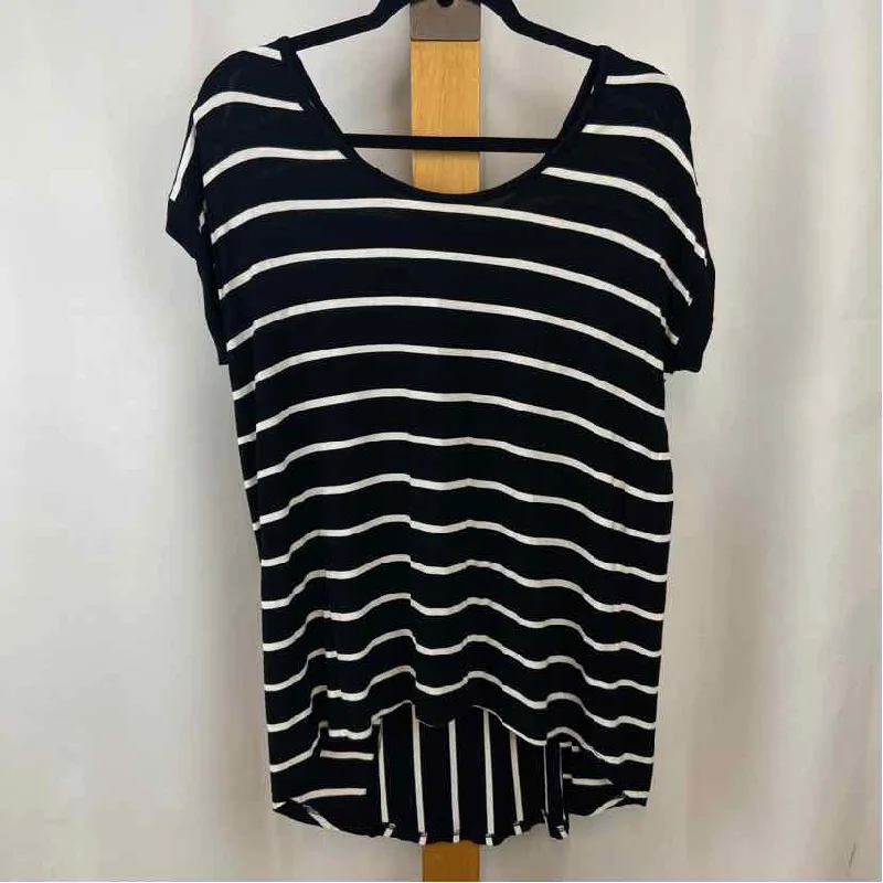 Cable & Gauge Women's Size M Black Stripe Short Sleeve Shirt