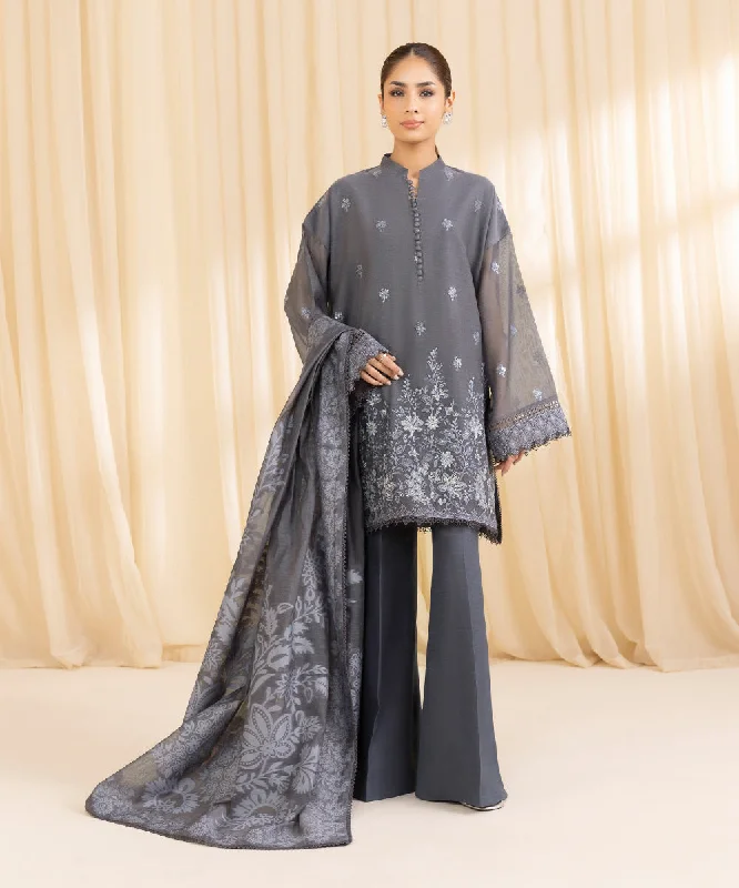 3 Piece -  Embroidered Muslin Suit